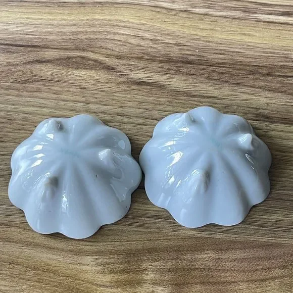 Lot Of 2 Vintage Japan Sm. Porcelain Hand Painted Ornate Footed Bowls - Picture 7 of 16